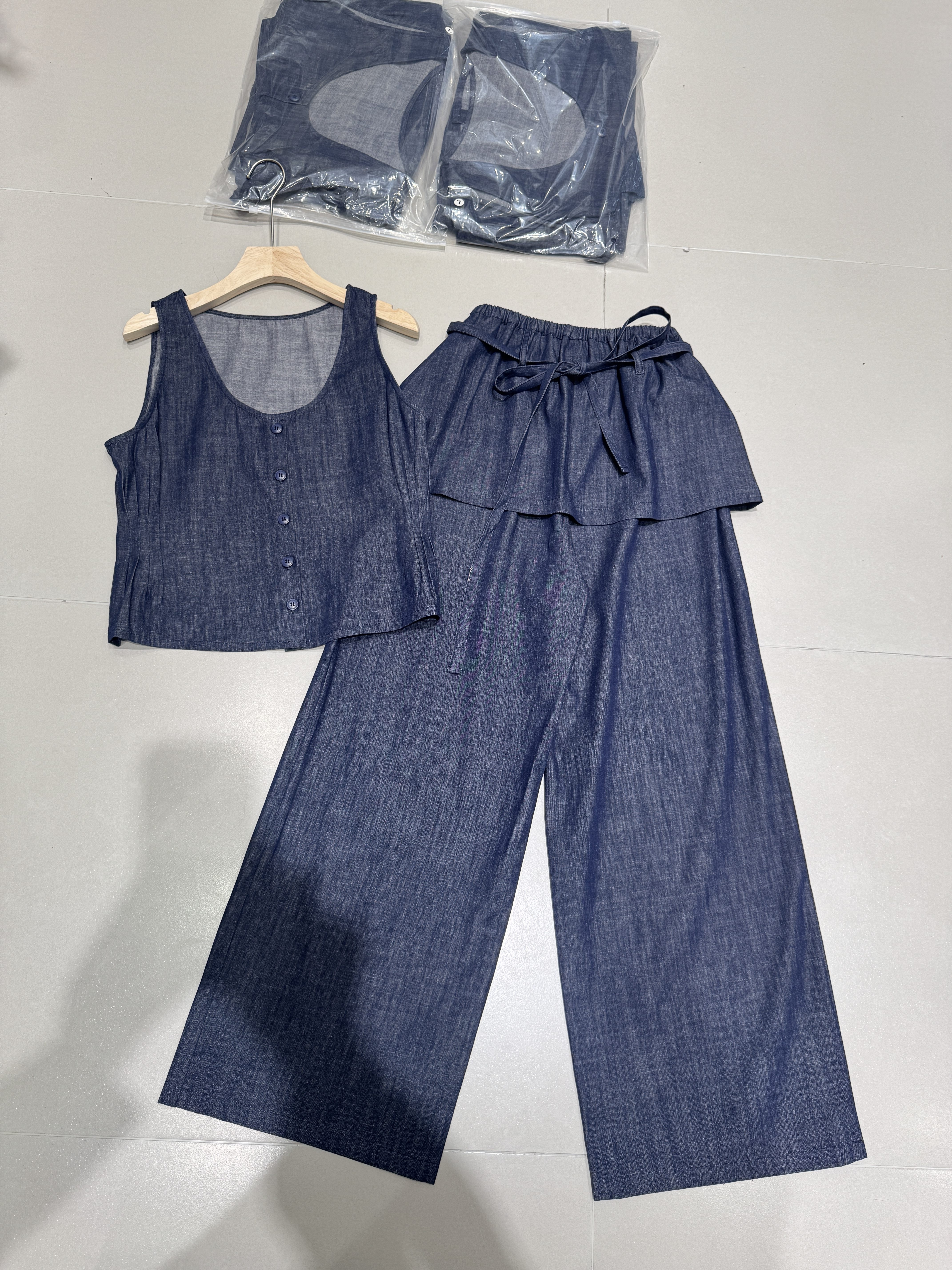 欧洲站2026夏季新款简约牛仔马甲+松紧腰系带阔腿裤百搭两件套装