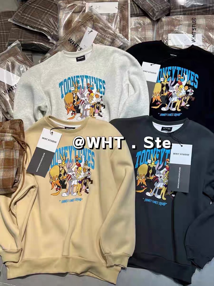 WHT家冬季2023时髦卡通喷画加绒圆领长袖卫衣女休闲宽松中长上衣