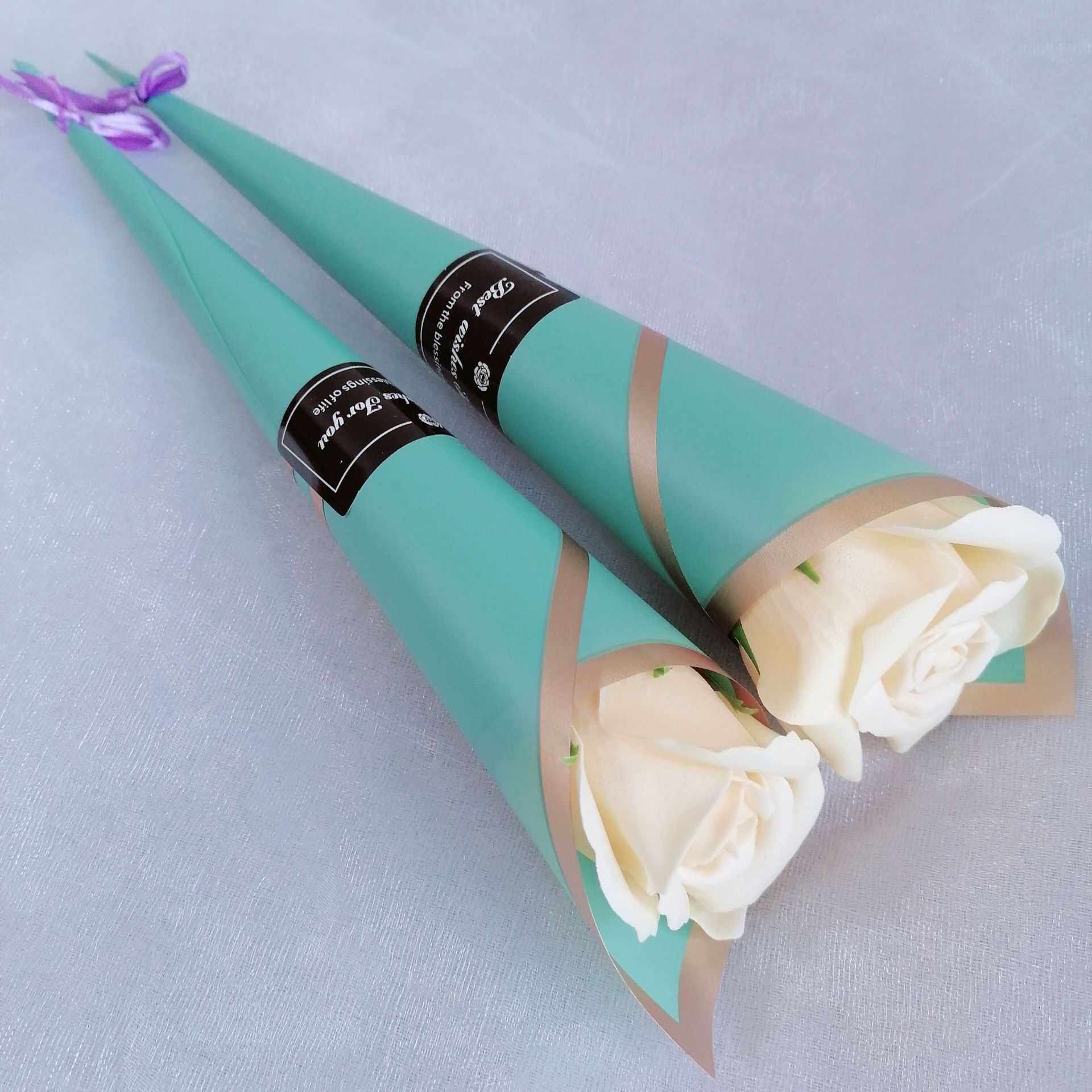 新款直销肥皂花小礼品单支康乃馨玫瑰花礼品公司礼物假花香皂花地