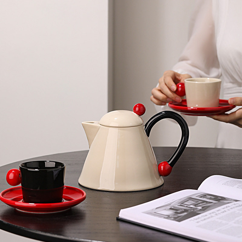 奶油风冷水壶迎宾花茶壶