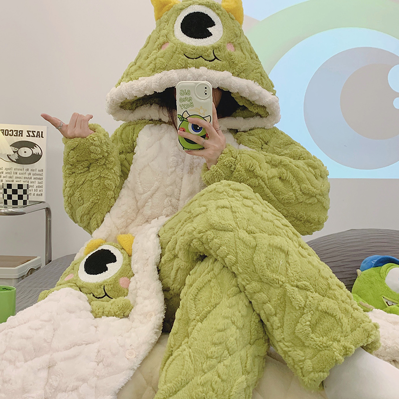 新款三层夹棉睡衣套装