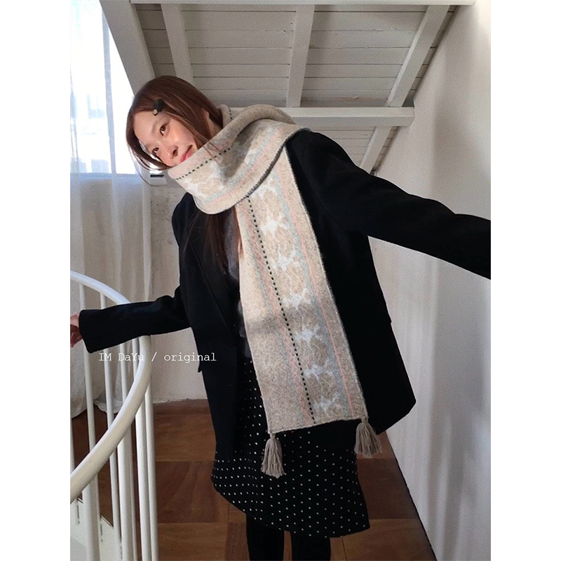日系复古针织双面围巾女秋冬氛围感毛球流苏保暖围脖高级感加厚潮