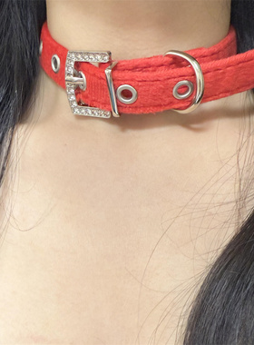 红色丝绒闪钻皮带扣choker项圈