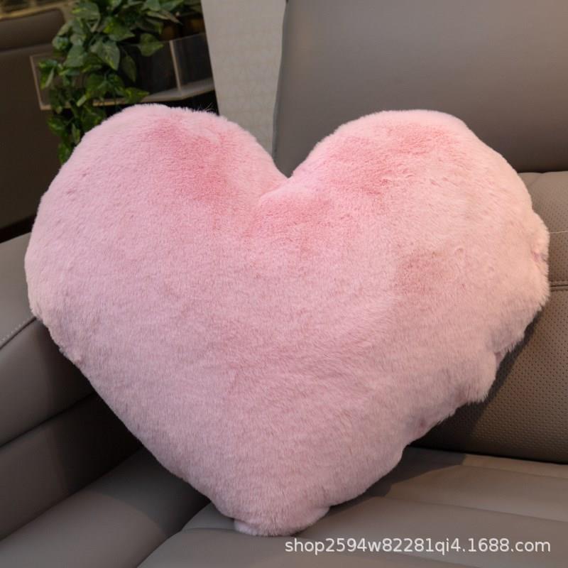 仿羊毛抱枕颜色多样形状多样销售抱枕靠枕靠垫