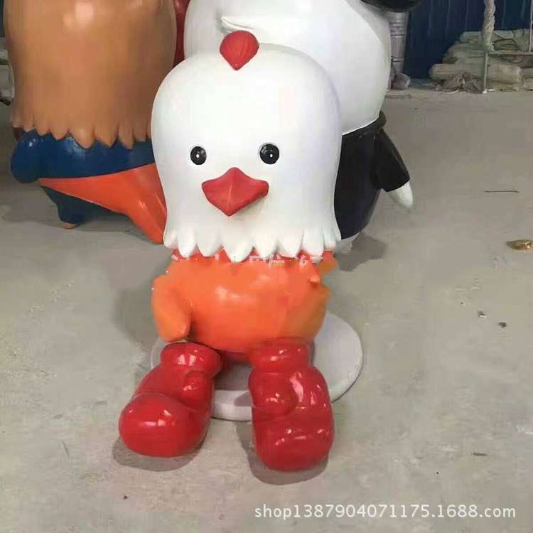 供应鸡年吉祥物卡通鸡雕塑商场美陈树脂玻璃钢雕塑工艺品摆件