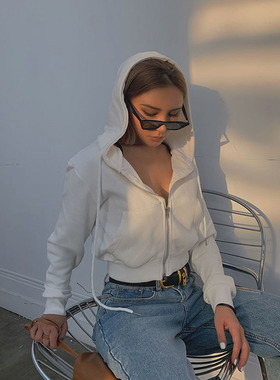 Solid color zippered hooded short sweater 拉链连帽短款卫衣女