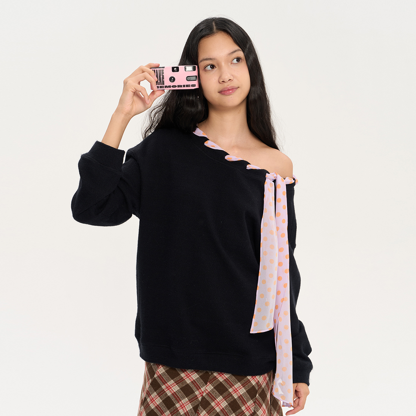 「heris」波点丝巾露肩卫衣