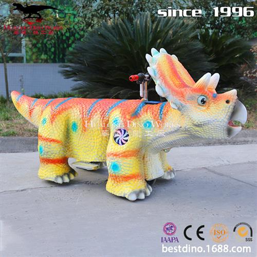 仿真三角龙恐龙可骑乘电动小车广场碰碰车游乐园音乐座骑小车彩车