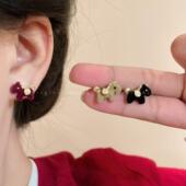 马到成功 复古红色丝绒小马耳钉女款 独特设计感秋冬绝美耳环vc24