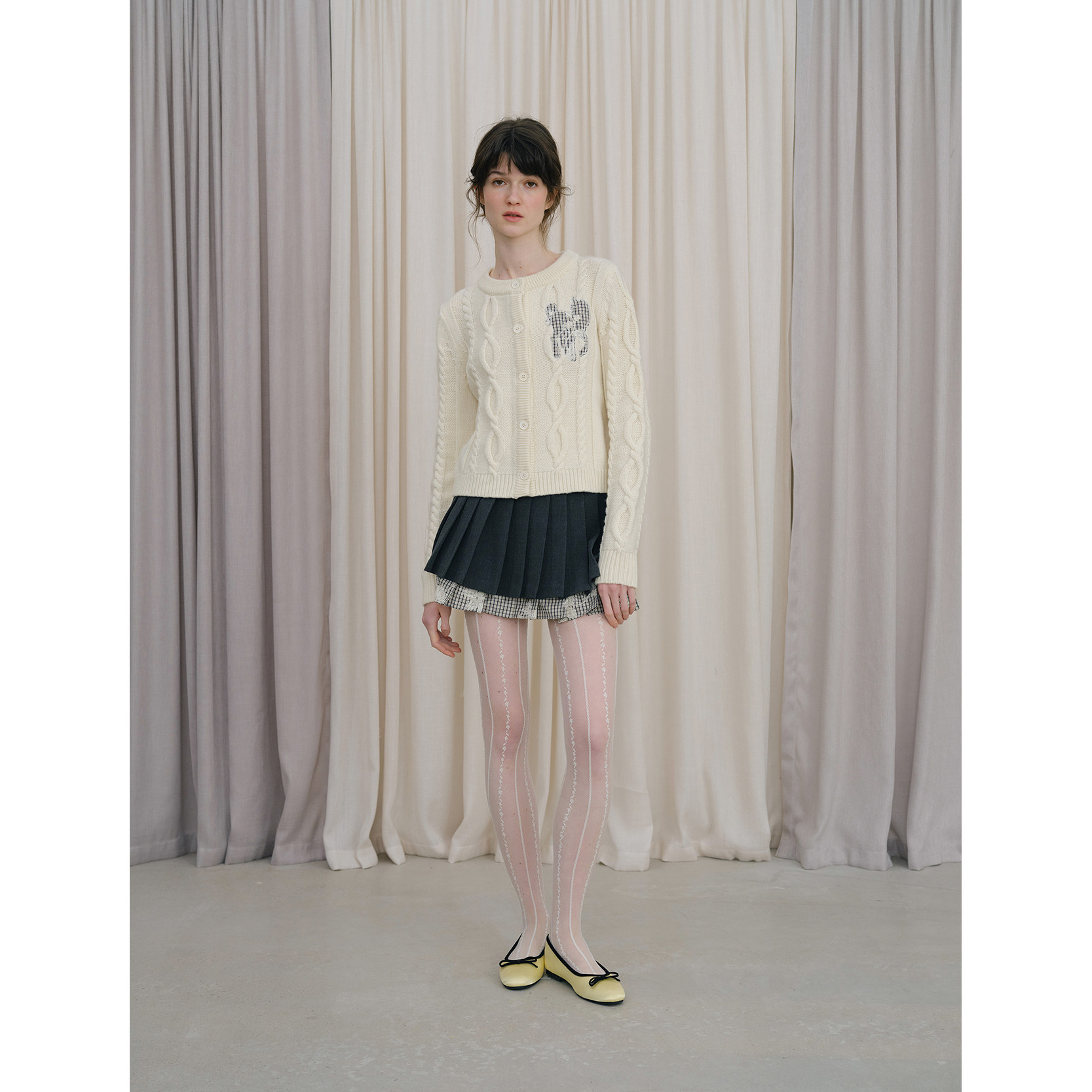 DKZ 杏色针织开衫外套女新款复古格纹小马刺绣印花毛衣,女装/女士精品,毛针织衫,淘宝优惠券,粉丝福利购,淘宝优惠卷