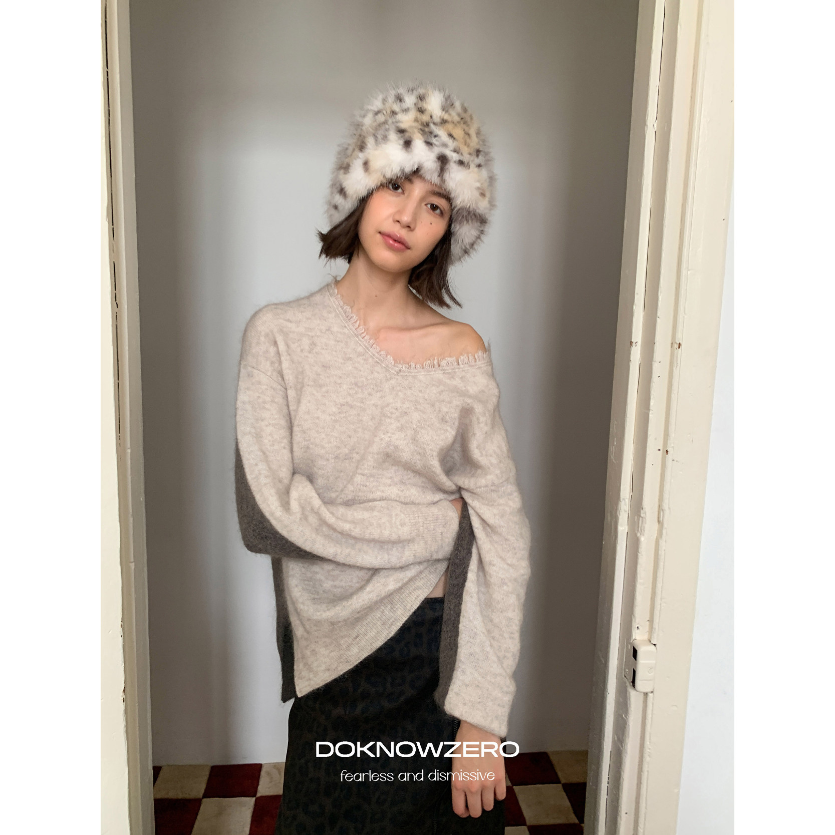 DKZ v领羊毛马海毛混纺毛衣女秋冬新款宽松撞色拼接上衣