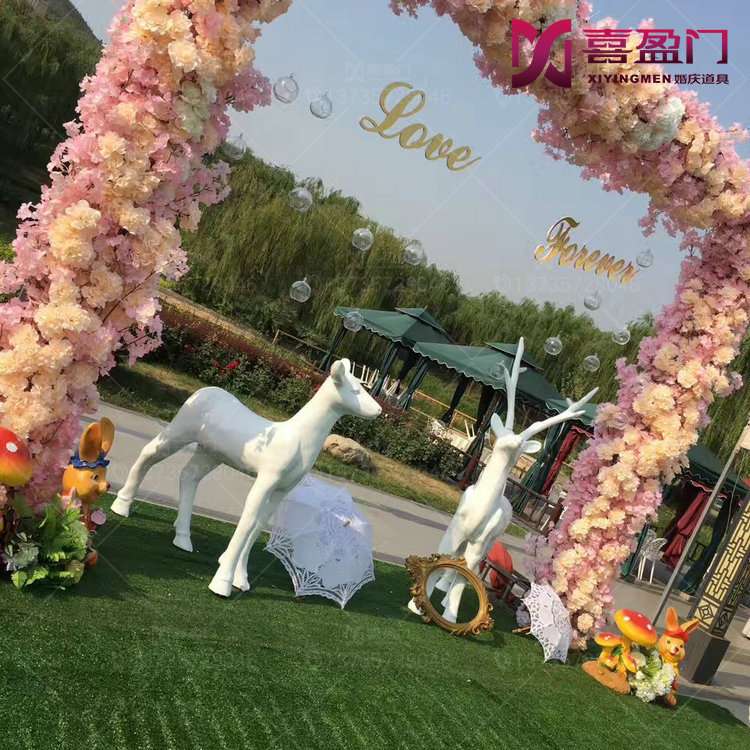 婚庆道具白鹿树脂梅花鹿 婚礼背景装饰道具 舞台迎宾区场景布置