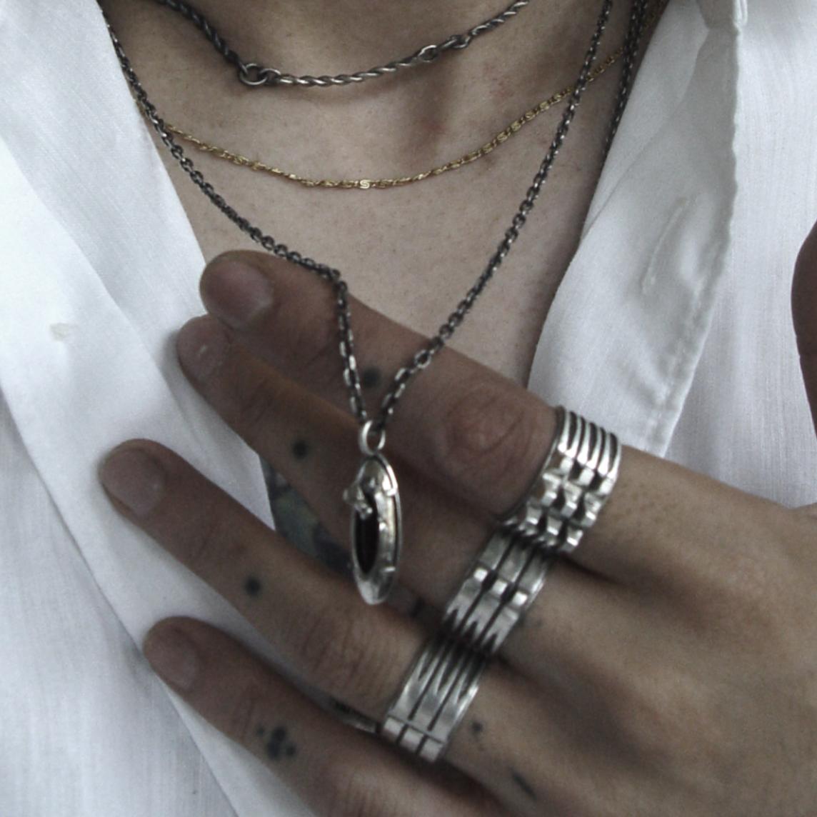 MOUNTMESU_Silver Fly&Agate Nacklace 蝇&玛瑙工匠先锋银饰项链