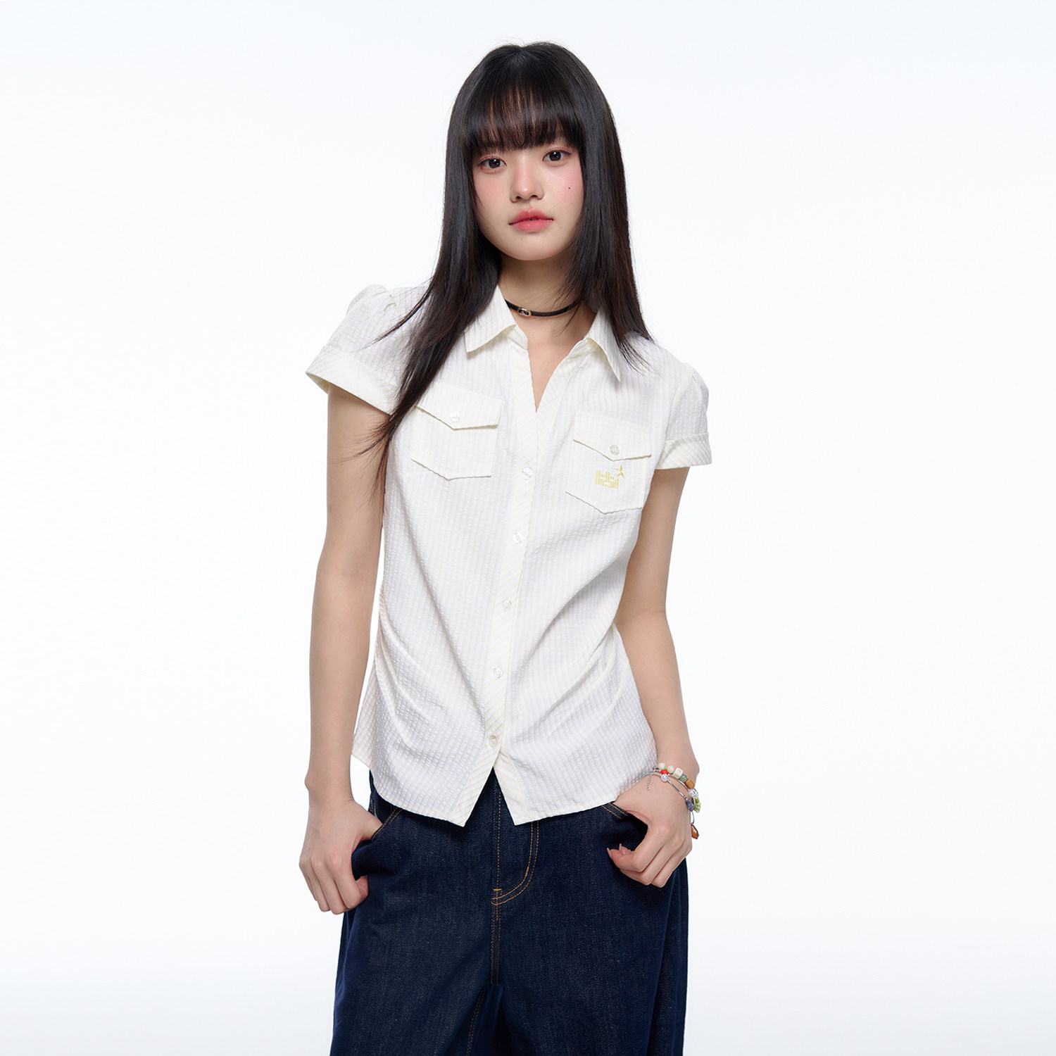 TGWALL「微光」肌理感米白休闲短袖衬衫女短款修身收腰显瘦上衣