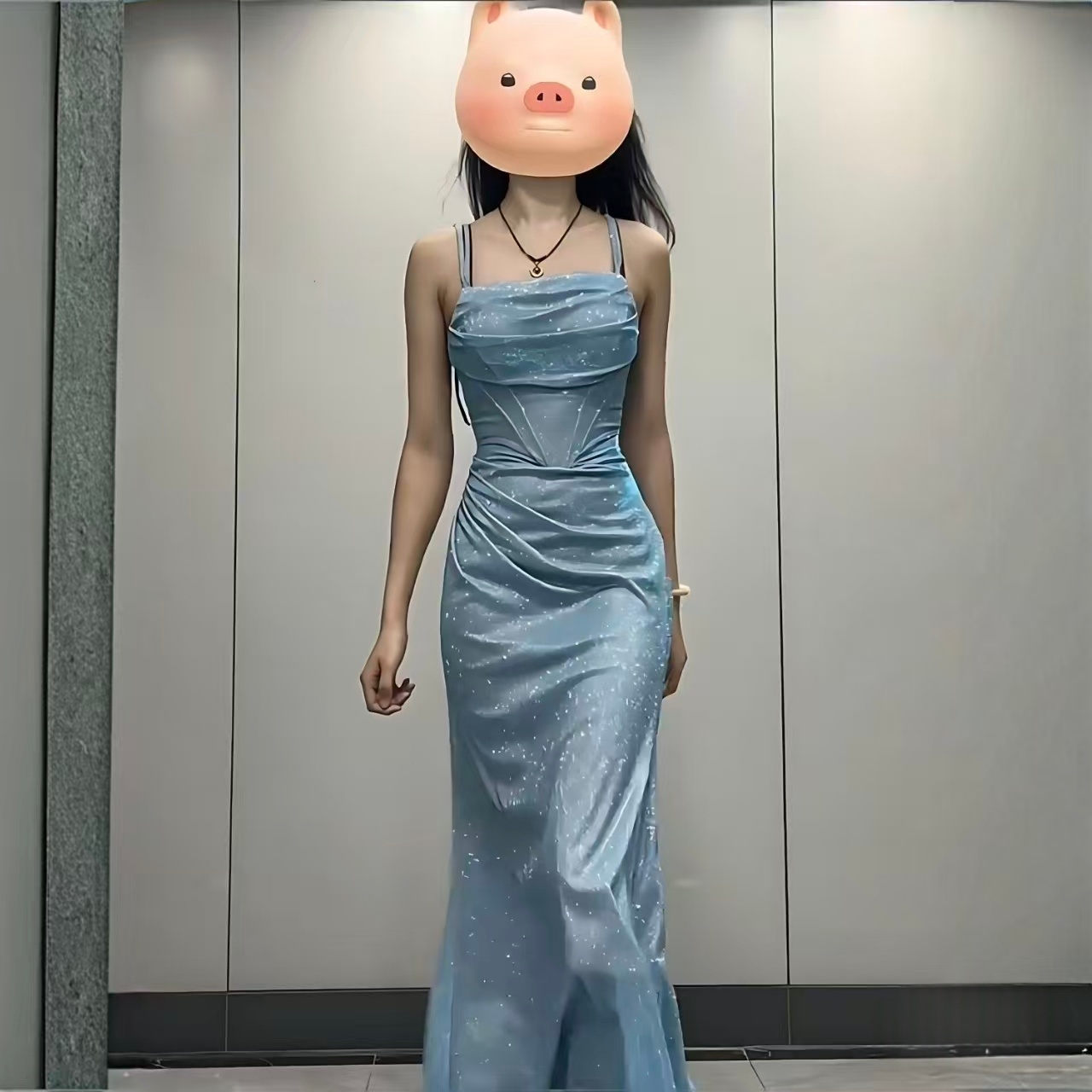 小可wiwi法式高级感闪闪吊带连衣裙修身成人礼宴会晚礼服包臀长裙