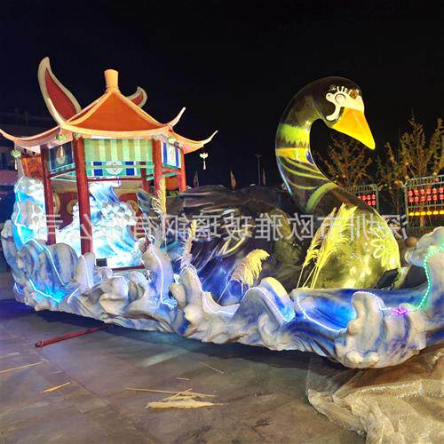 米大型节庆春节巡游花车玻璃钢雕塑万圣圣诞彩车发光游园餐车