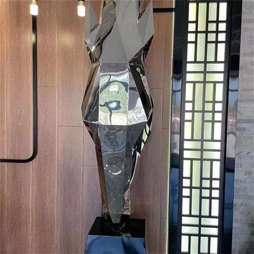 室内软装不锈钢雕塑制作抽象马落地大型摆件售楼部酒店大堂装饰品图片