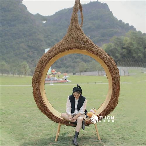 巴厘岛户外藤编网红创意爱心鸟巢秋千景区打卡婚纱拍摄道具圆形床
