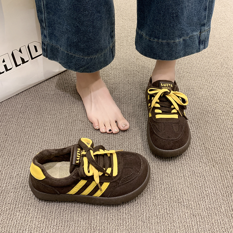 时尚爆款轻便软底加绒保暖德训鞋