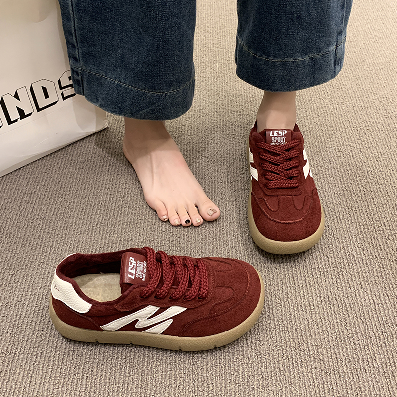 时尚爆款轻便软底加绒保暖德训鞋