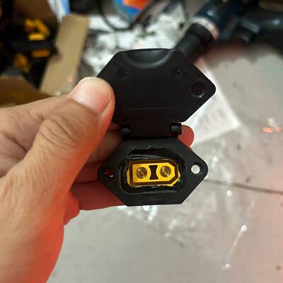 可维修xt90转九号充电口母座用的是九号原厂口改的，目前母头只