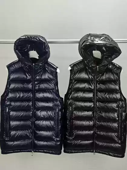 American Classic Glossy Lightweight down Vest for Men with Hood, Lightweight and Warm Sleeveless Jacket, Casual and Versatile