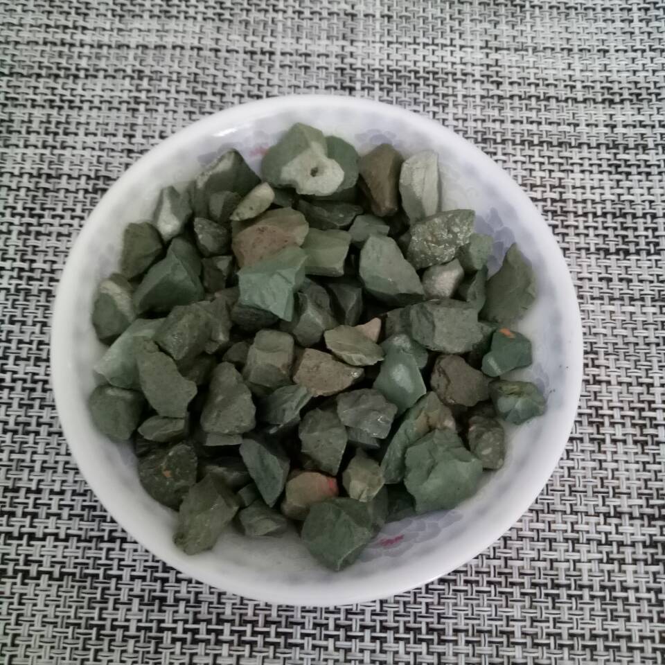 大量销售 沸石现货混批 沸石粉 水处理用沸石颗粒
