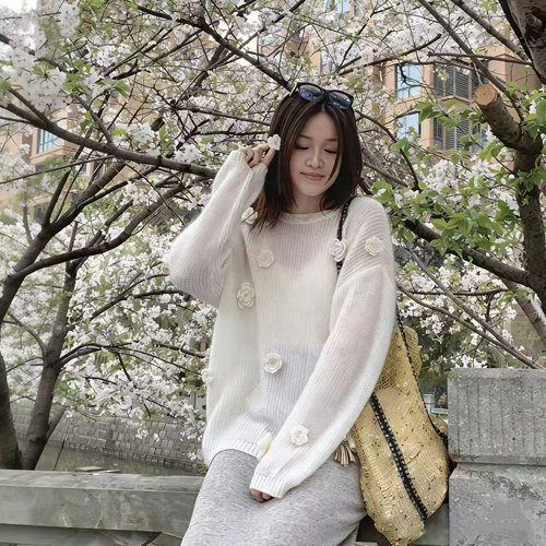 白玉山茶花毛衣罩衫针织衫女白色