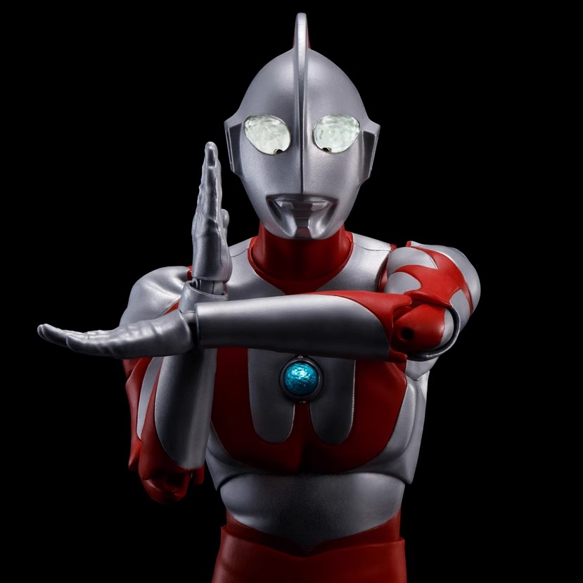 预定 万代 SHF 真骨雕 初代奥特曼 再版 早田 宇宙英雄 可动 手办