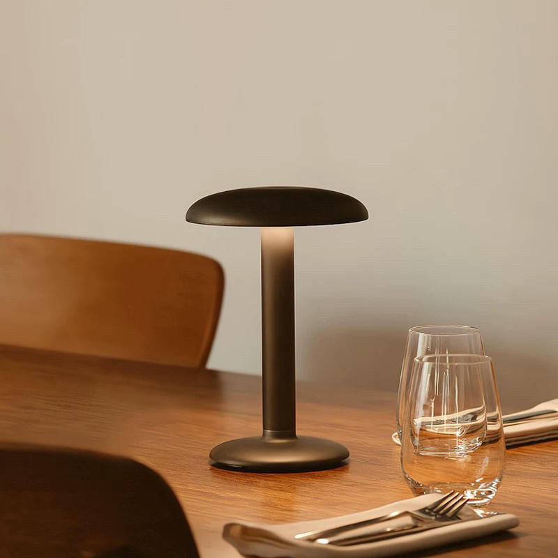 北欧简约现代台灯客厅卧室床头灯创意个性艺术装饰灯酒吧餐厅台灯