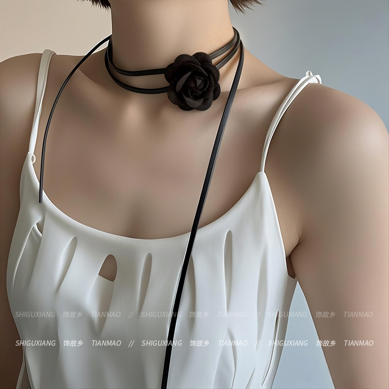 黑玫瑰花项链女款2025新款