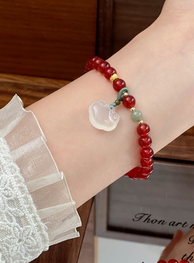 暖言红玛瑙手串女马年本命年手红色手链玉髓平安锁设计款饰品
