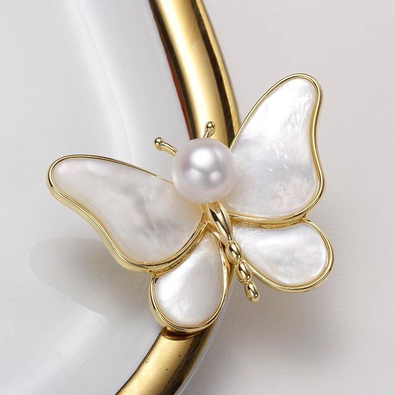 韩版气质优雅蝴蝶胸针淡水珍珠时尚个性胸花贝母复古西装别针胸饰