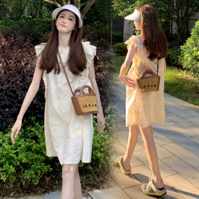 小飞袖法式白色连衣裙子女夏季2023年新款小个子温柔风初恋娃娃裙