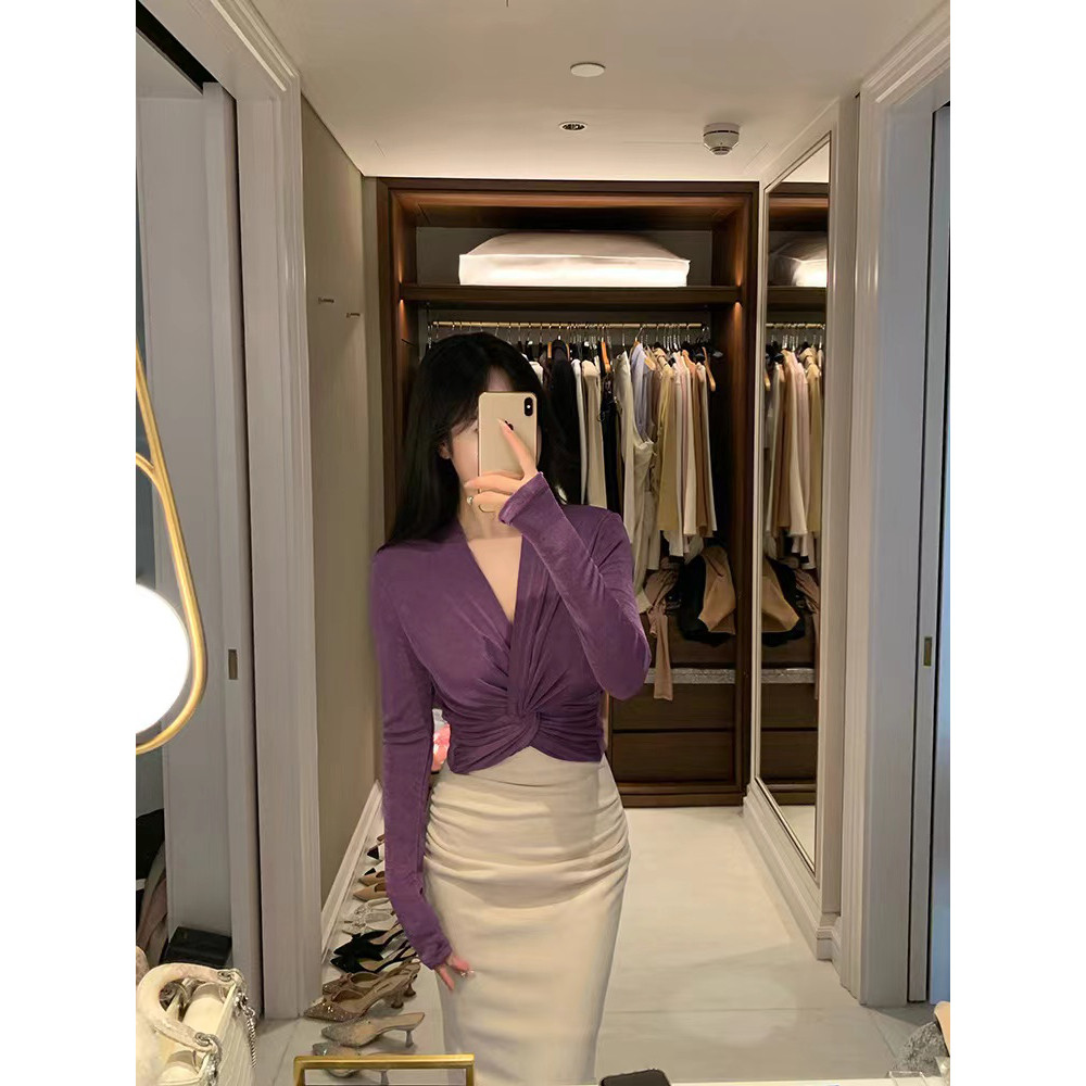 紫色扭结长袖v领T恤女春季法式气质高级修身短款上衣半身裙两件套,女装/女士精品,时尚套装,淘宝优惠券,粉丝福利购,淘宝优惠卷