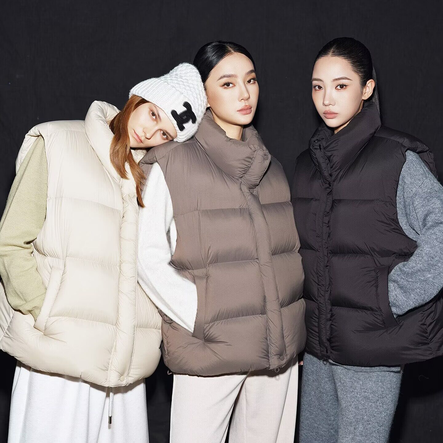 羽绒棉马甲女款2026新款外穿秋冬零压感轻薄羽绒棉服背心高级外套