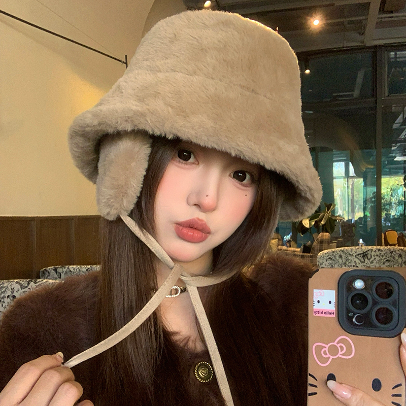 毛茸茸保暖护耳雷锋帽显脸小