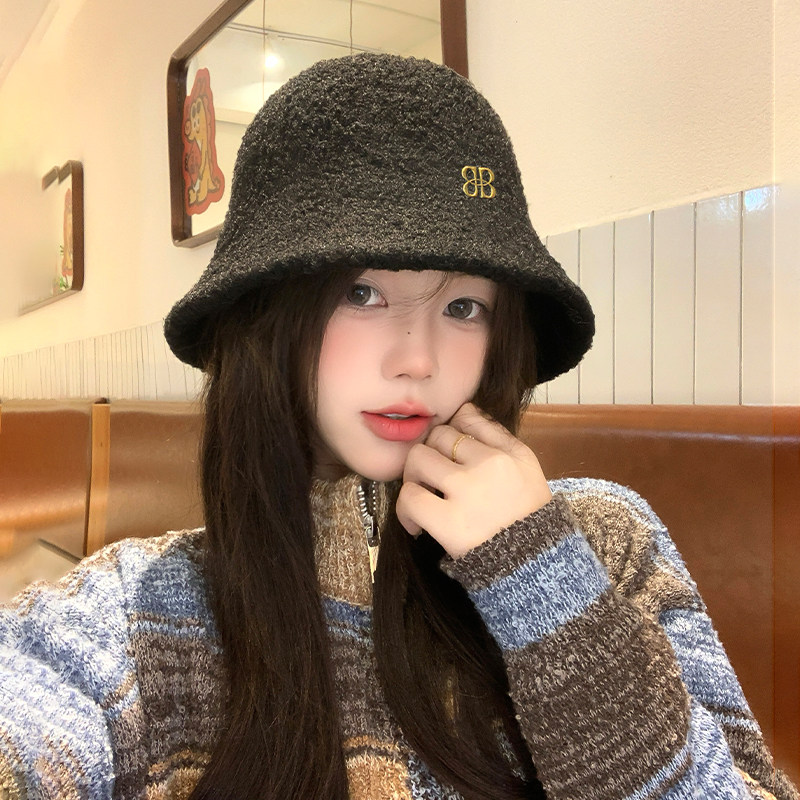 毛绒帽子女秋冬季新款羊羔毛渔夫帽高级感素颜遮脸方圆脸保暖盆帽
