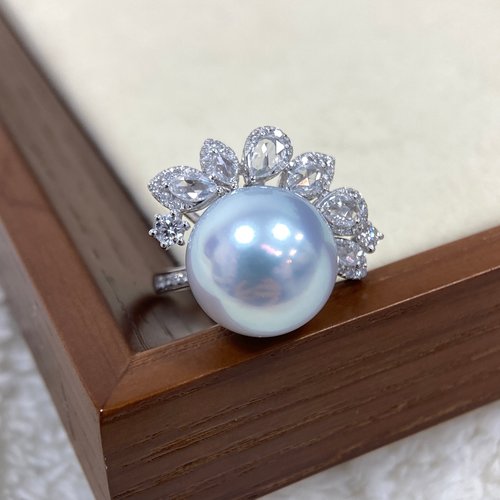 鸾尾花澳白版玫瑰钻戒指 正圆极强光基本无暇镜面光皮滑细腻