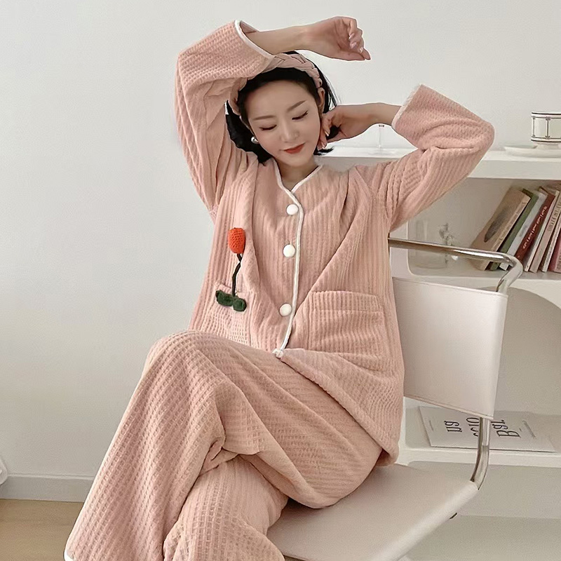 维安花密睡衣女薄绒少女网红风家居服俩件套装高级感气质秋冬显白