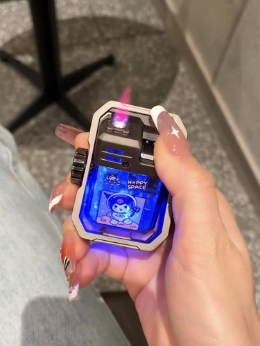 新款机甲陀螺打火机防风