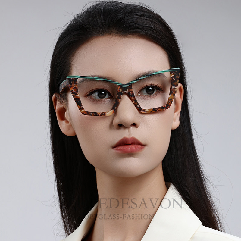 欧美小众多色拼料近视眼镜框女士瘦脸高级感蝶形可配度数防蓝光潮