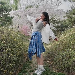 【Loala office~】复古蓝色格子半身裙高腰显瘦不规则中长裙