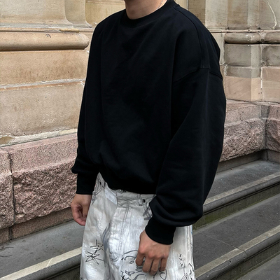 TRIPLE BLACK BOXY CREWNECK 基础短宽圆领套头卫衣 CLEANFIT