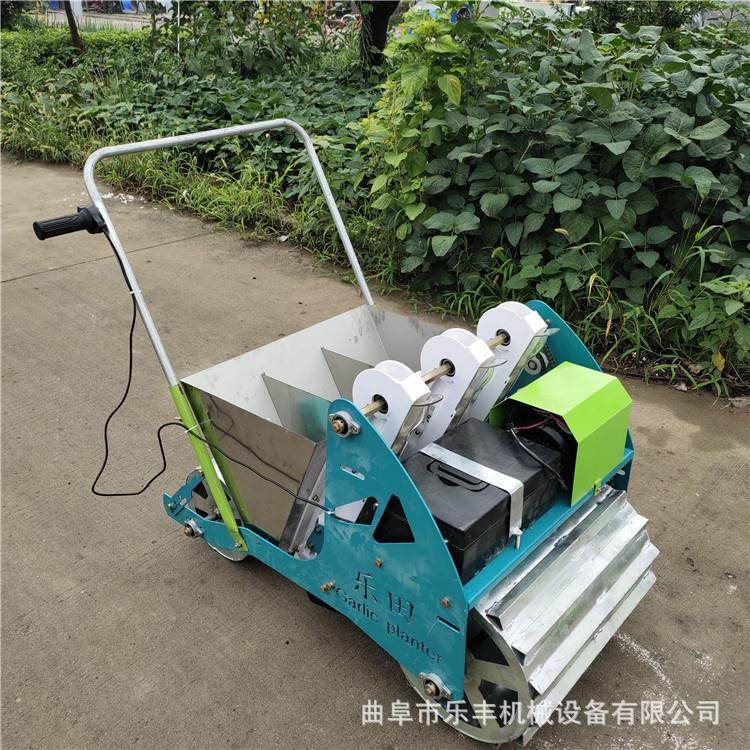 新款大蒜播种机株距可调种植机自走式多行蒜苗播蒜机