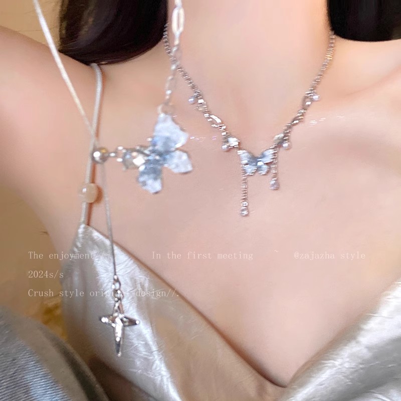 蓝色珍珠蝴蝶流苏项链女生小众高级感锁骨链2025新款轻奢海边配饰