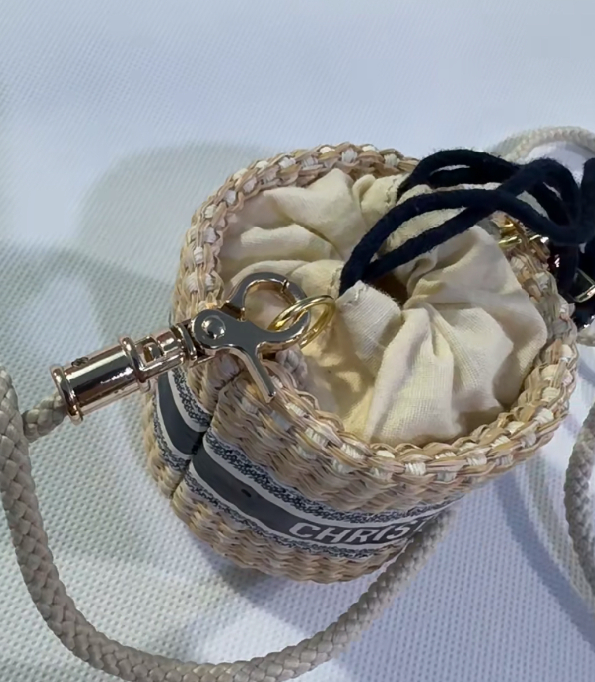 现货！正品藤编单肩斜挎包水桶包 迷你小包 带盒子 零钱包