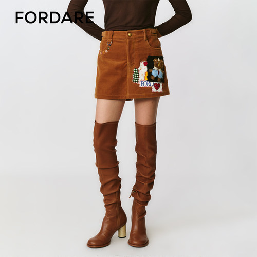 FORDARE/福蝶25秋冬复古拼布领带小熊灯芯绒裙裤