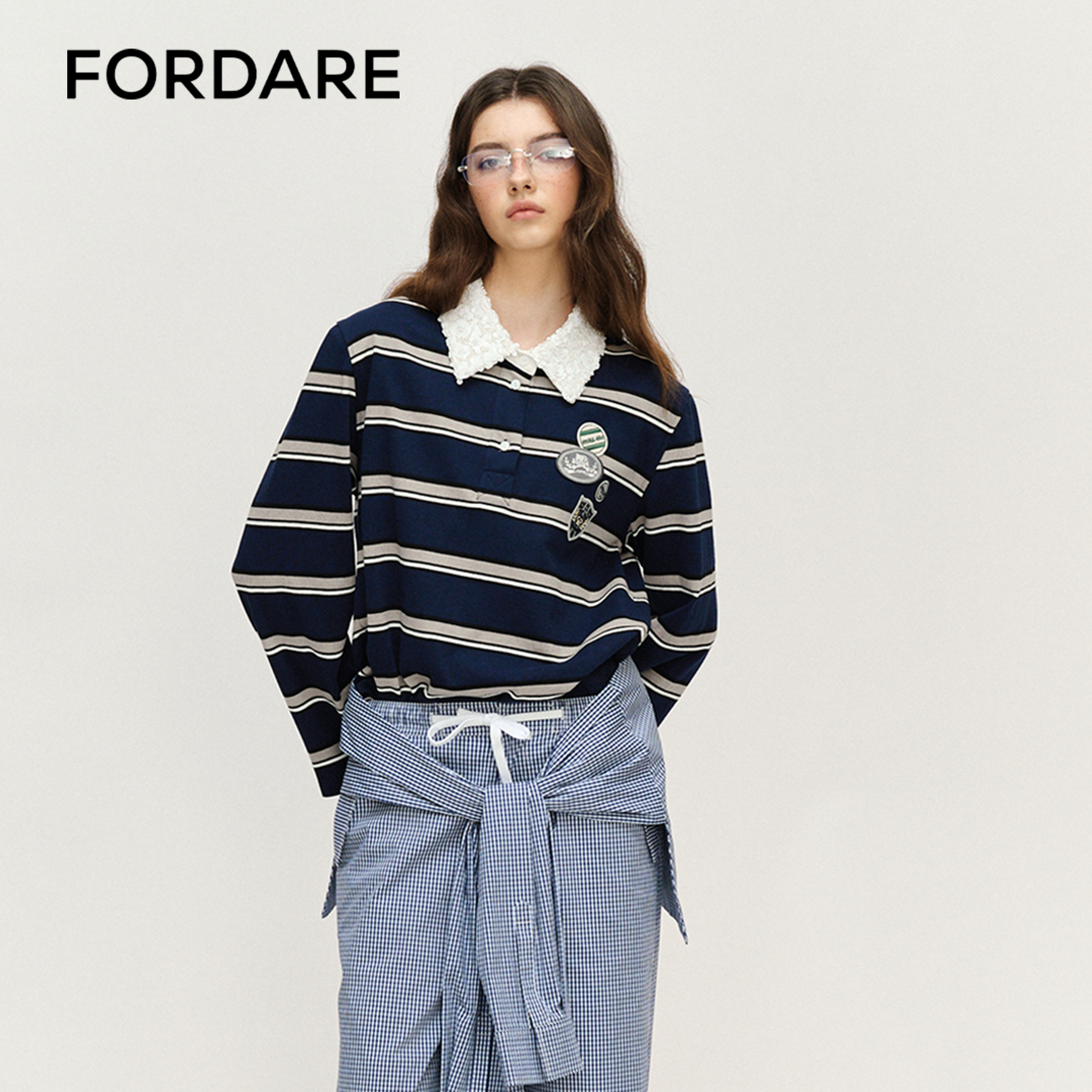 FORDARE/福蝶25春夏重工装饰领藏青条纹白花领女士长袖T恤