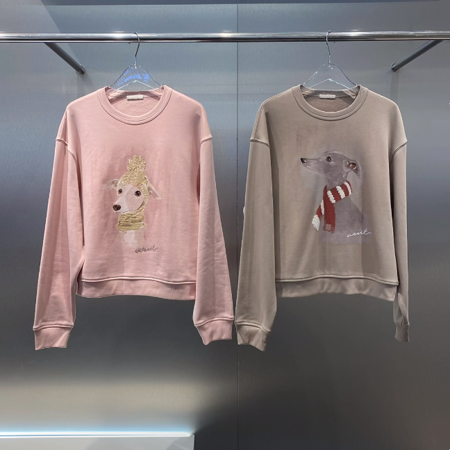 现货商场同款2025冬季新款女装宽松休闲狗狗印花圆领卫衣 3J4J110